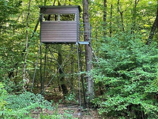 Schlafkanzel 4 Meter – inkl. Unterbau, Leiter und Podest mit Geländer aus verzinktem Metall – Bild 2
